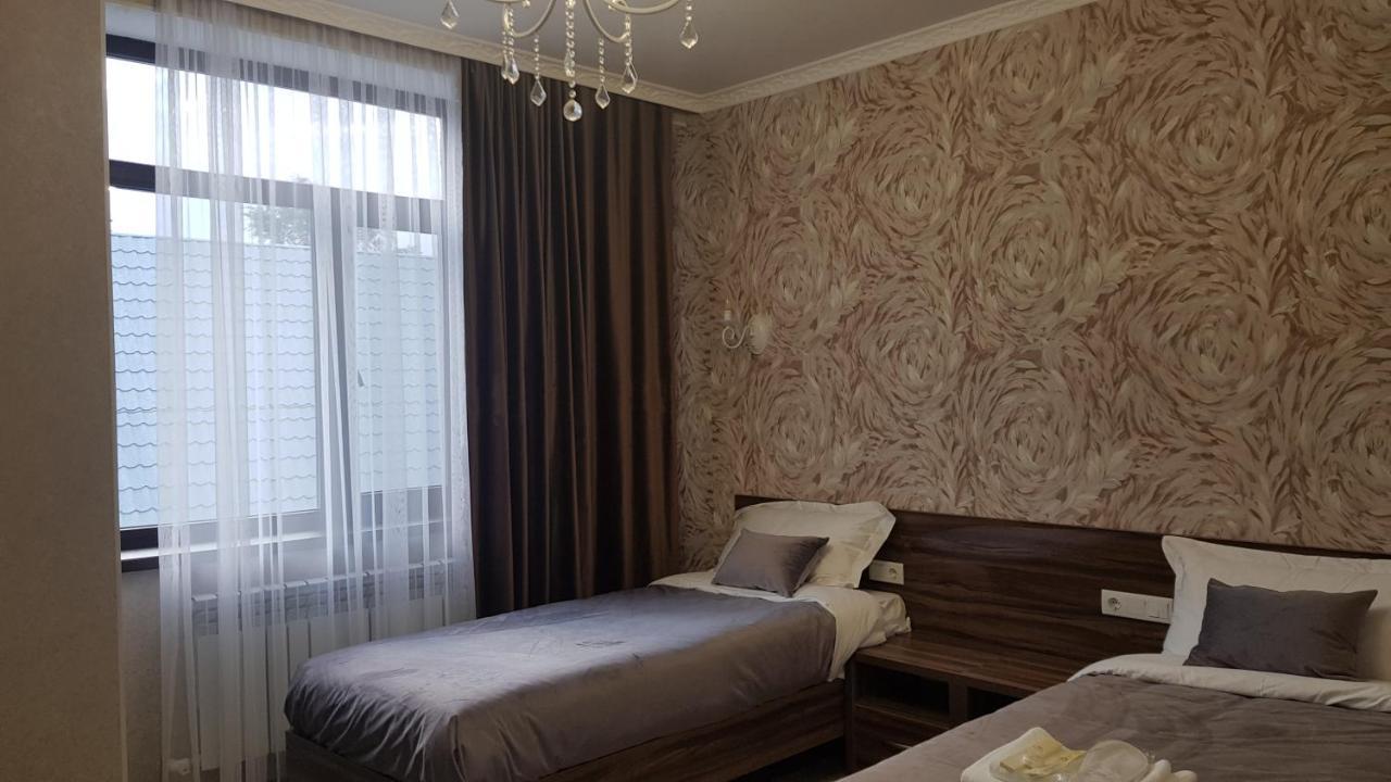 Nomad Hotel Bishkek Halal Luaran gambar