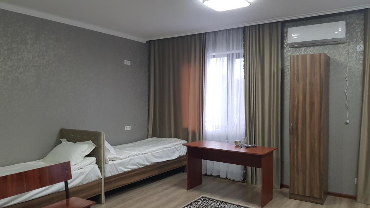 Nomad Hotel Bishkek Halal Luaran gambar