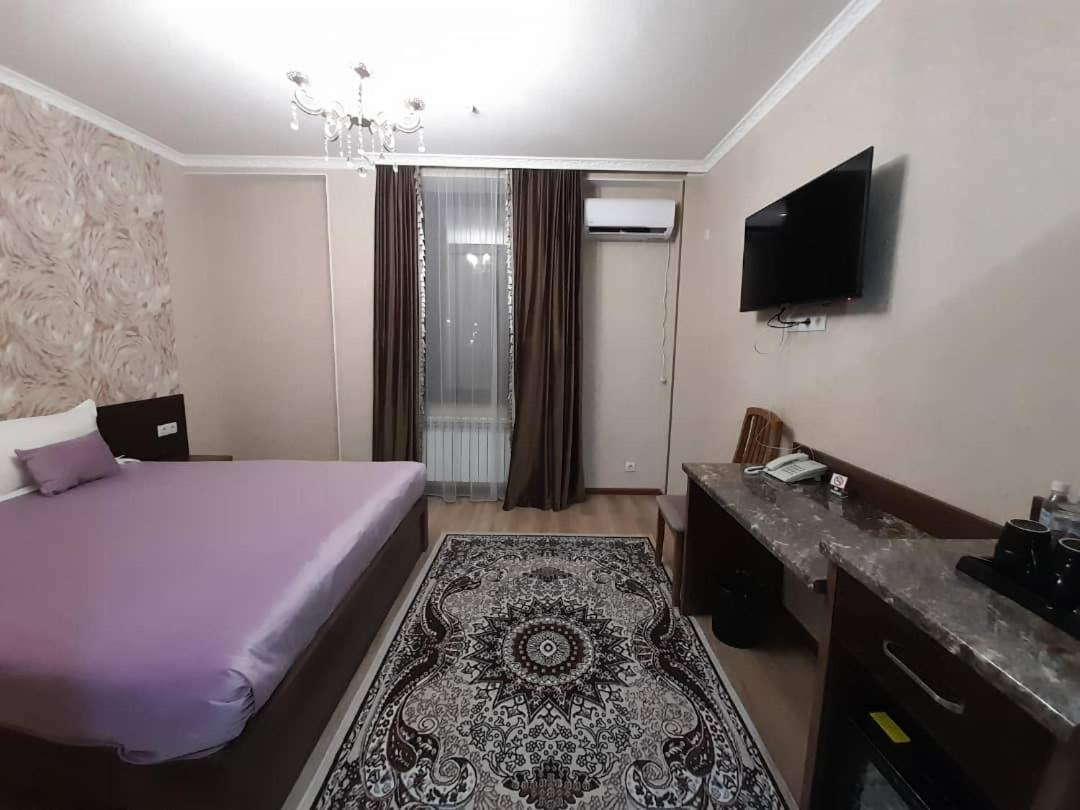 Nomad Hotel Bishkek Halal Luaran gambar